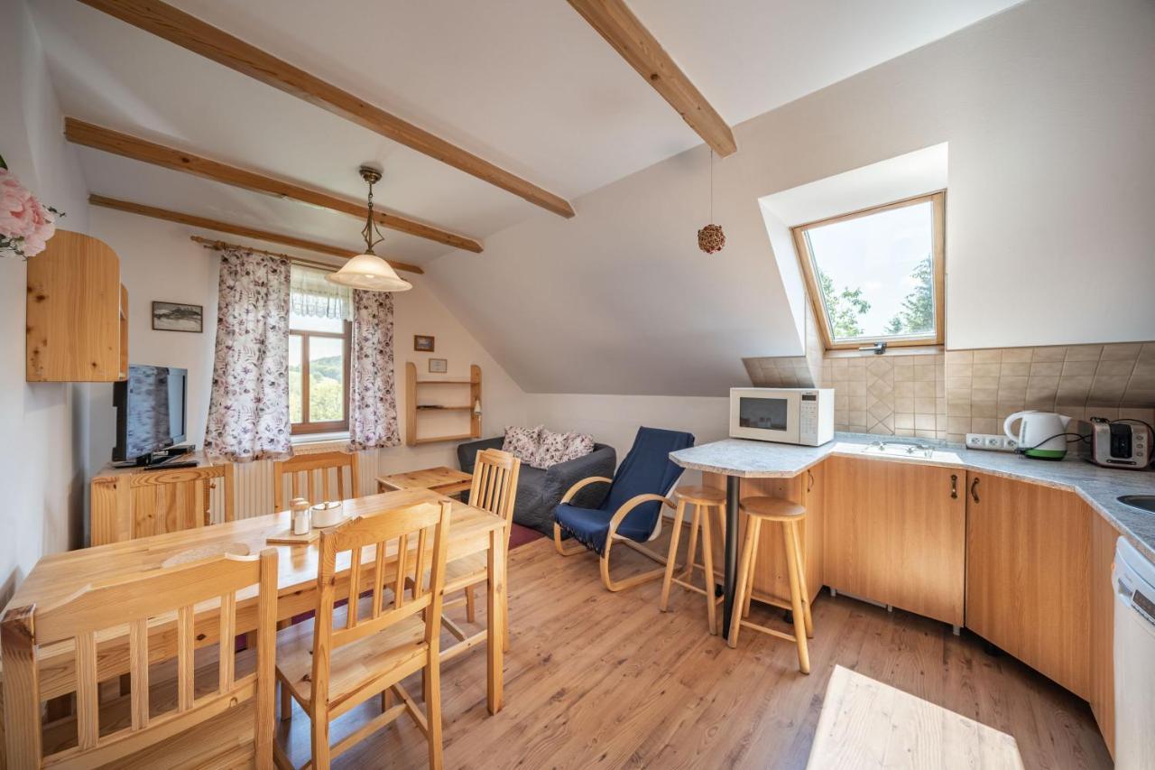 Apartmany Rubinovi Horejsi Vrchlabi Екстер'єр фото