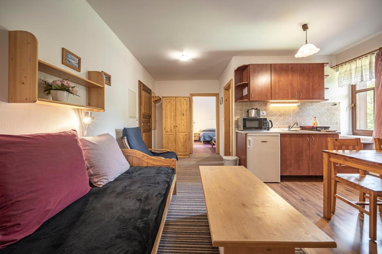 Apartmany Rubinovi Horejsi Vrchlabi Екстер'єр фото