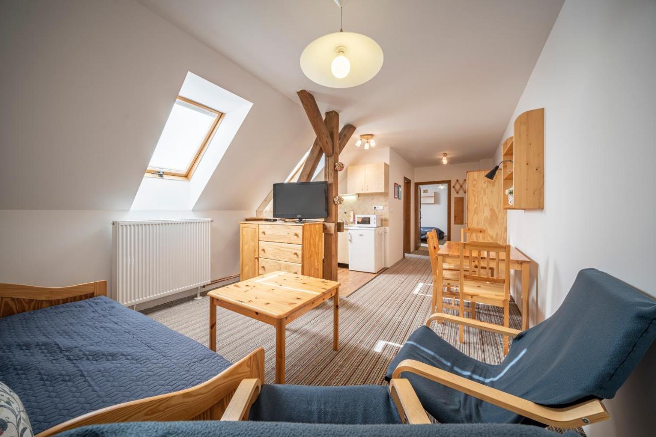 Apartmany Rubinovi Horejsi Vrchlabi Екстер'єр фото