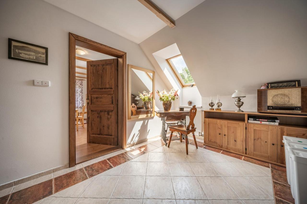 Apartmany Rubinovi Horejsi Vrchlabi Екстер'єр фото